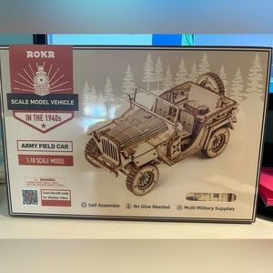 Building toy Jeep 3D Wooden Puzzle ROKR Model Army Jeep Scale MC701 1940s